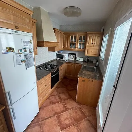 Apartment Con Licencia En *