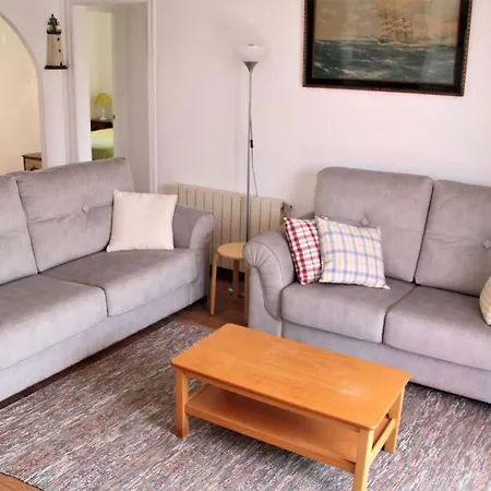 Apartment Con Licencia En *